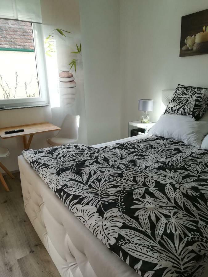 Gaestezimmer Resi Illmitz Luaran gambar